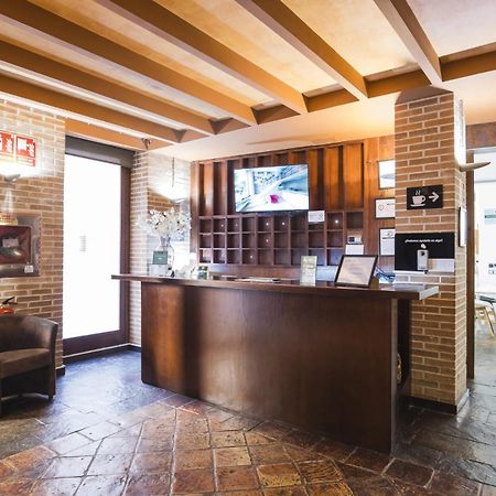 Hotel Alda Castillo De Olite Buitenkant foto